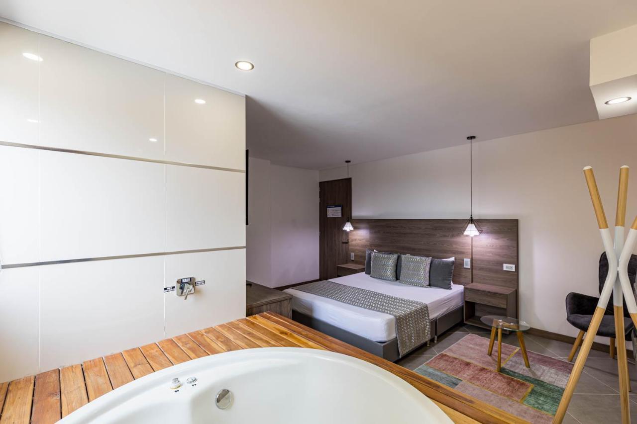 Hotel Velero San Antonio  Екстериор снимка