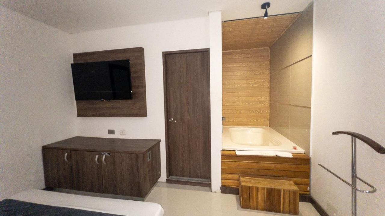 Hotel Velero San Antonio  Екстериор снимка