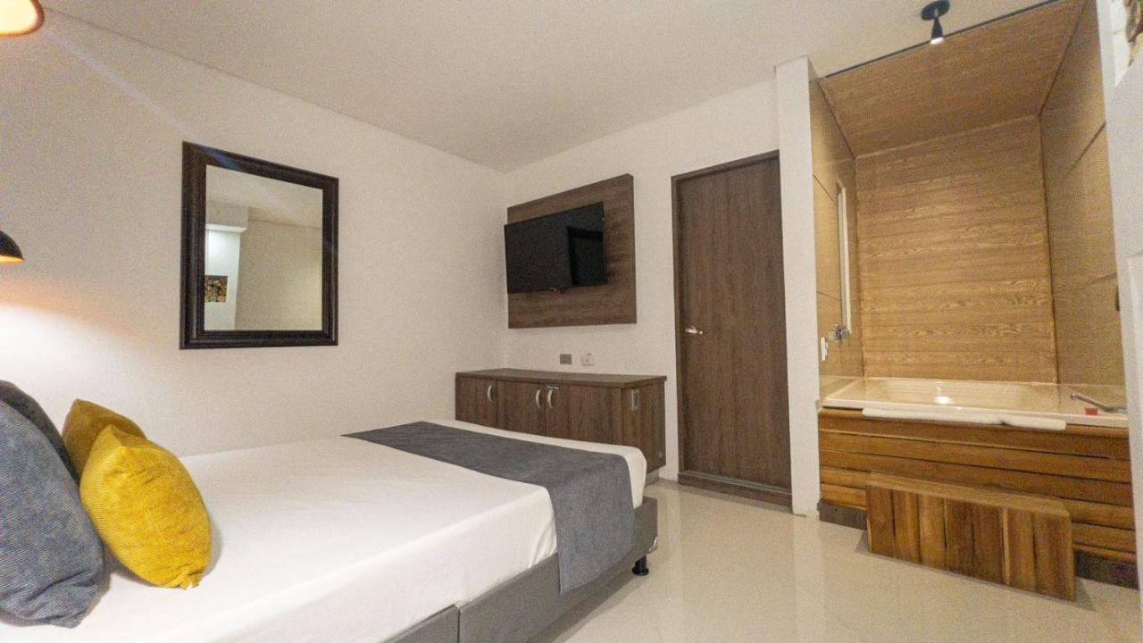 Hotel Velero San Antonio  Екстериор снимка