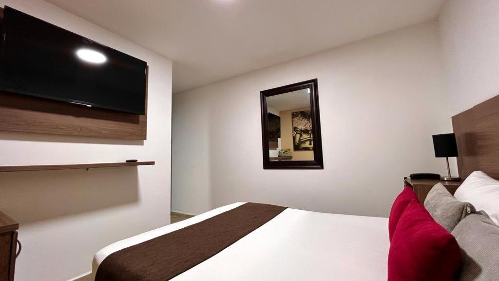 Hotel Velero San Antonio  Екстериор снимка