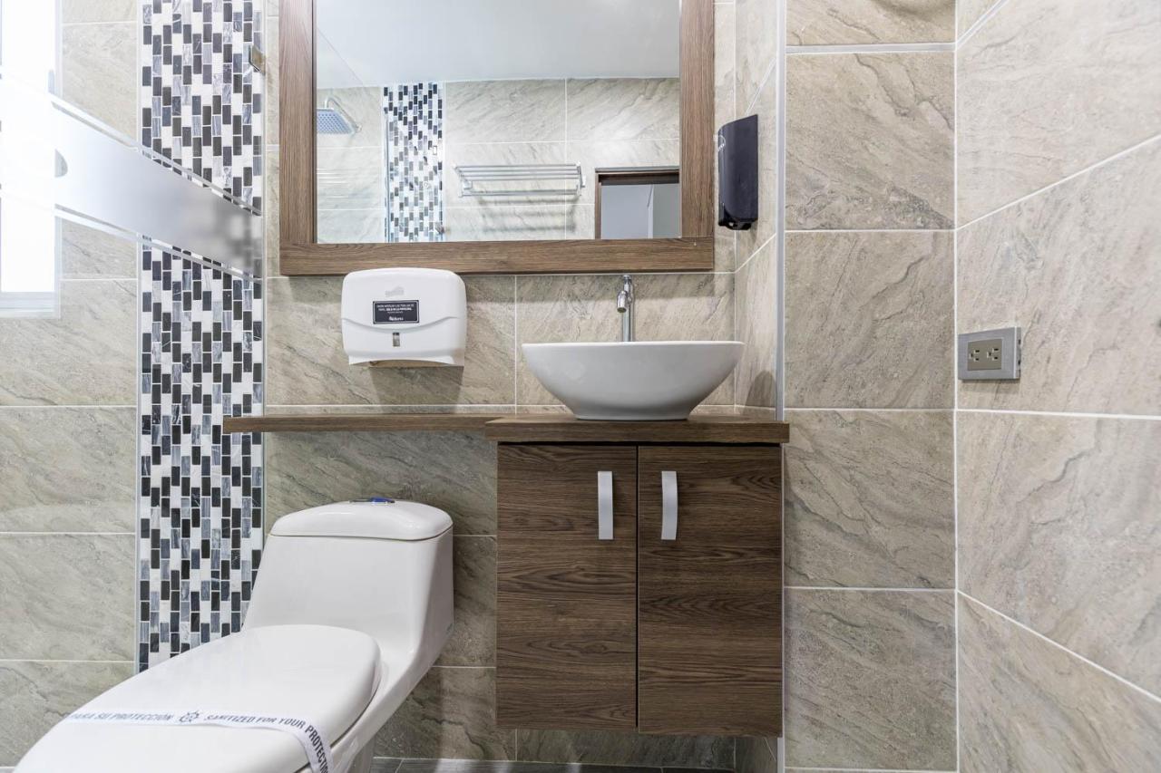 Hotel Velero San Antonio  Екстериор снимка
